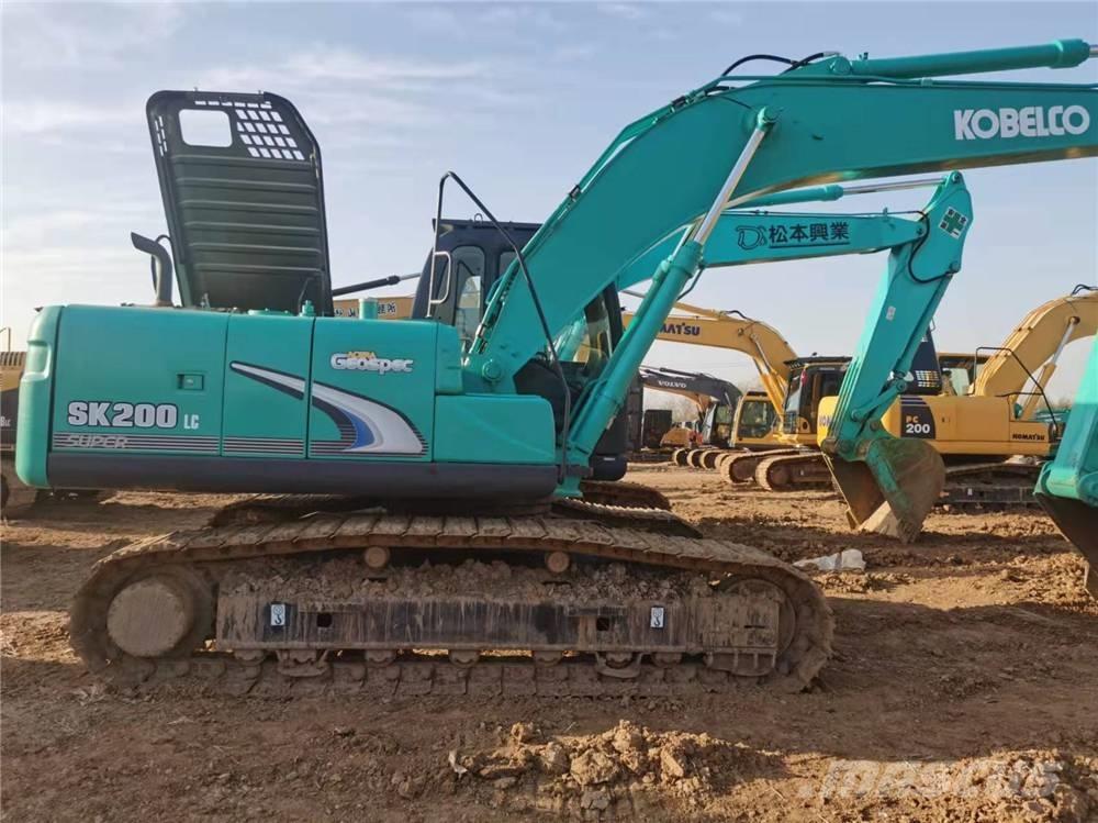 Kobelco SK200 Гусеничні екскаватори