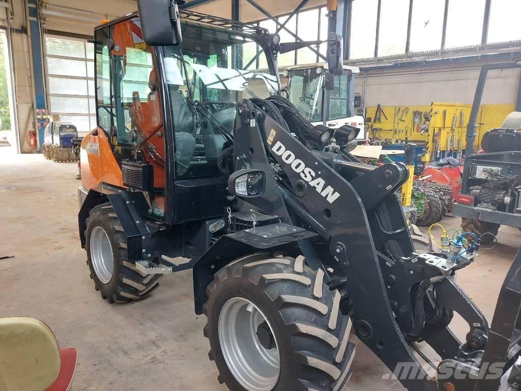 Develon DL 60-7 Фронтальні навантажувачі