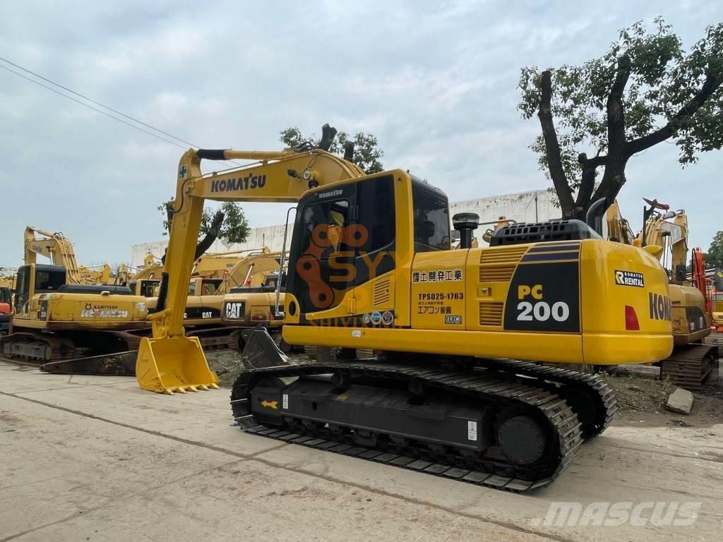 Komatsu PC 200 Гусеничні екскаватори