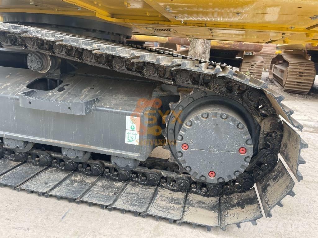 Komatsu PC 200 Гусеничні екскаватори