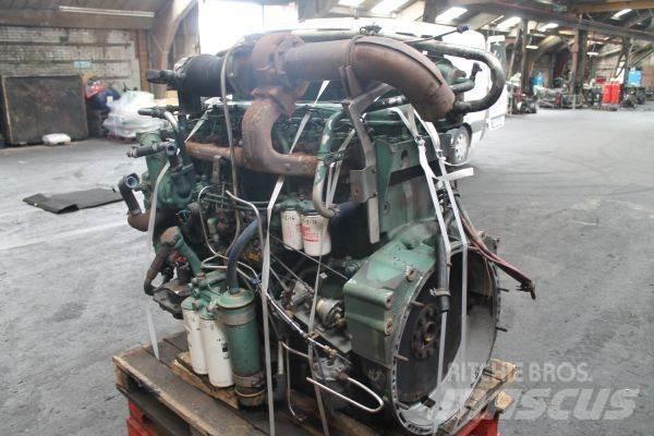 Volvo TD102 KF Двигуни