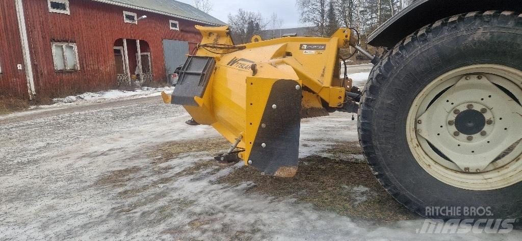 Wieska 275 LAH Снігомітли