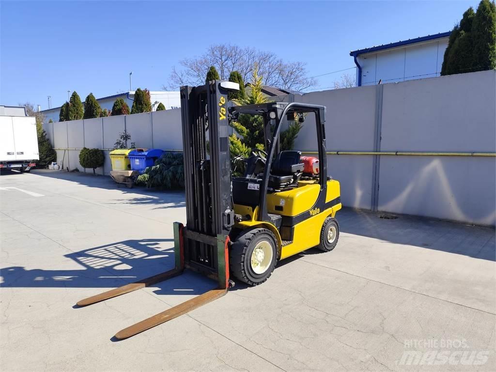 Yale GLP30VX Газові навантажувачі