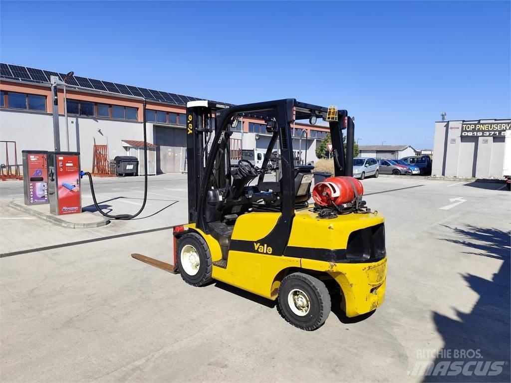 Yale GLP30VX Газові навантажувачі