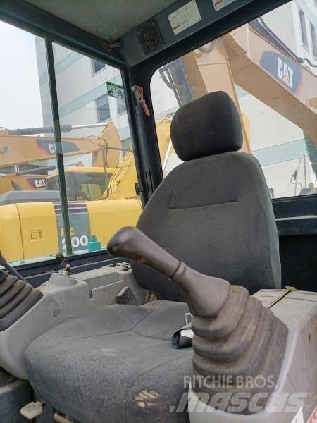Kobelco SK 60 Гусеничні екскаватори