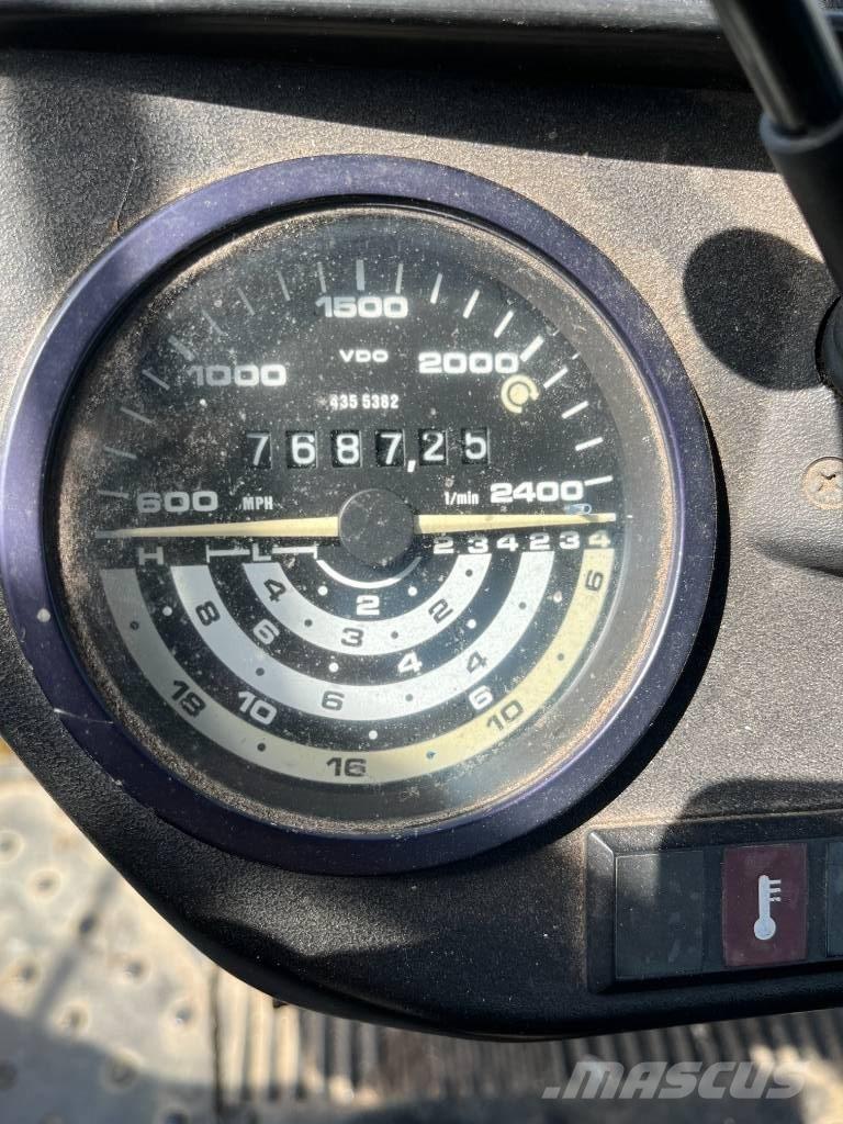 Deutz-Fahr DX 3.10 Трактори
