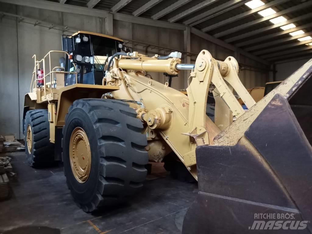 CAT 988H Малі навантажувачі