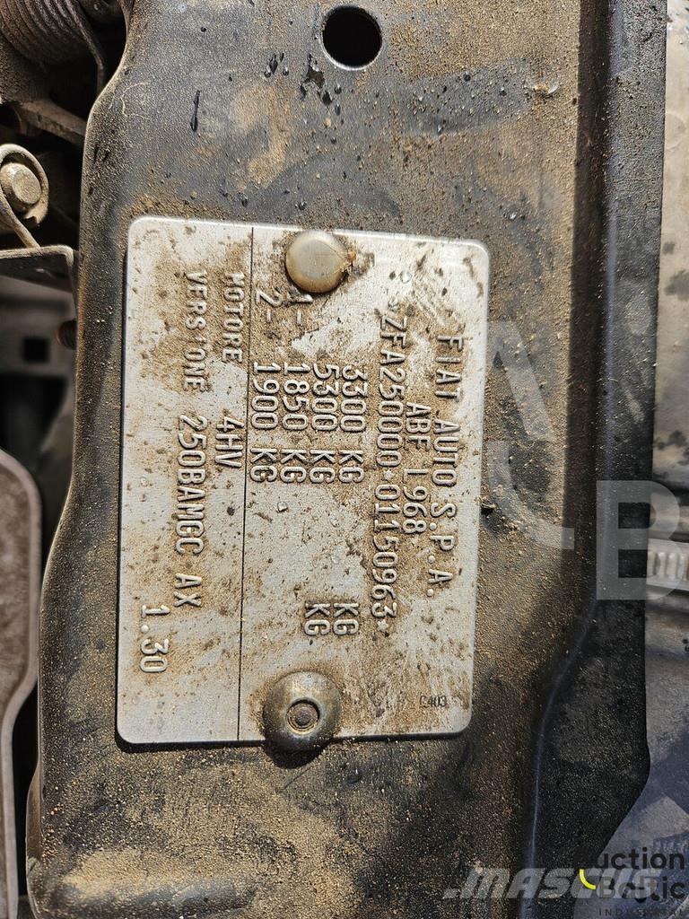 Fiat Ducato Пікапи / Бічне розвантаження