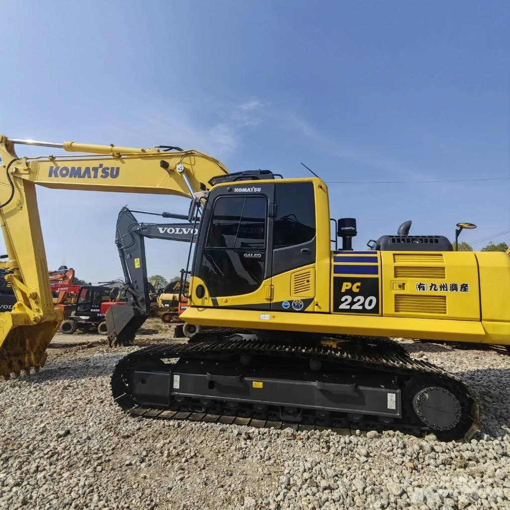 Komatsu PC 220-8 Гусеничні екскаватори