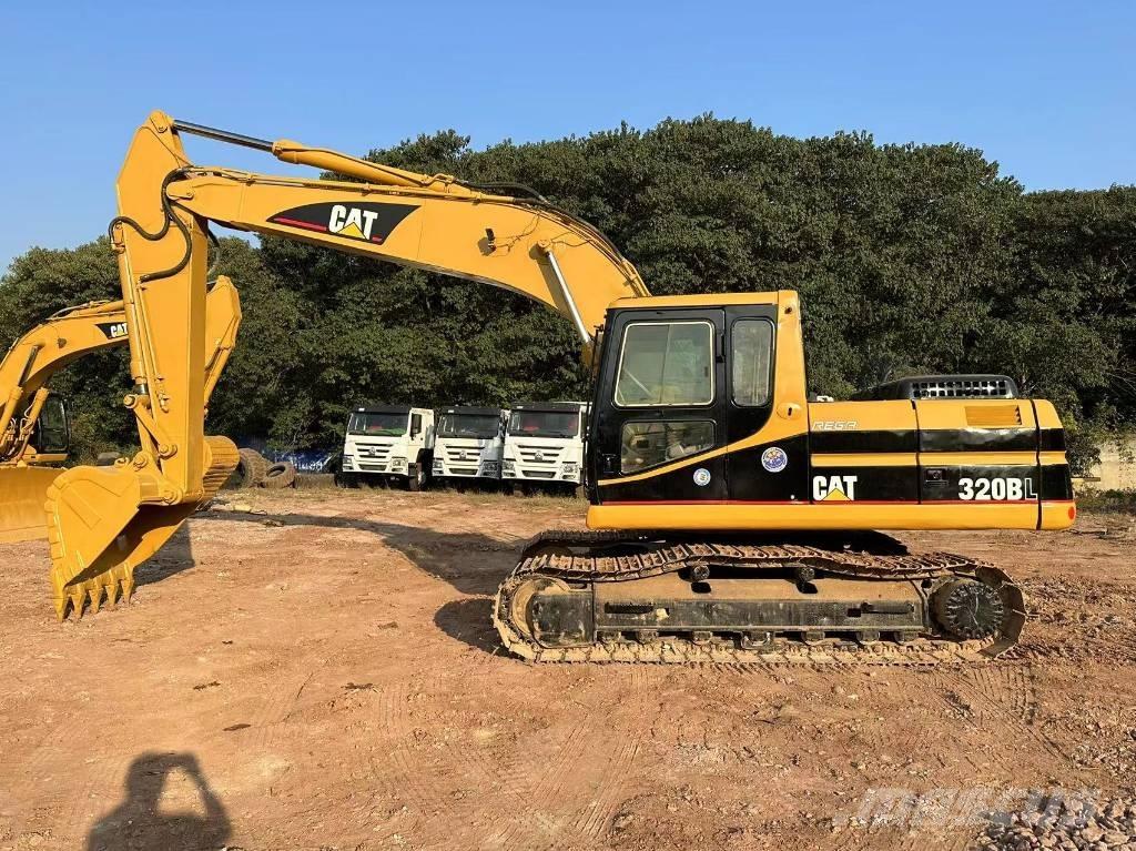CAT 320B Гусеничні екскаватори