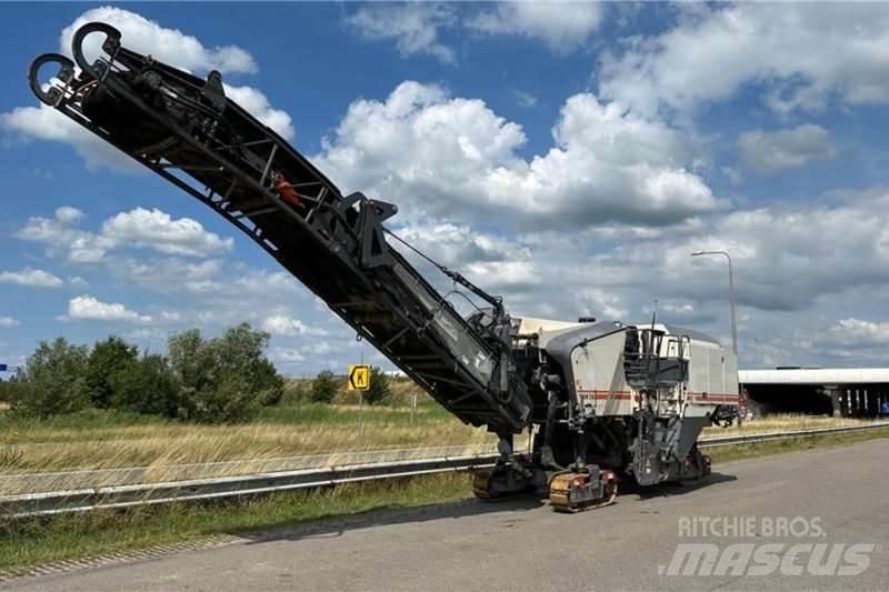 Wirtgen W210 Вантажівки / спеціальні