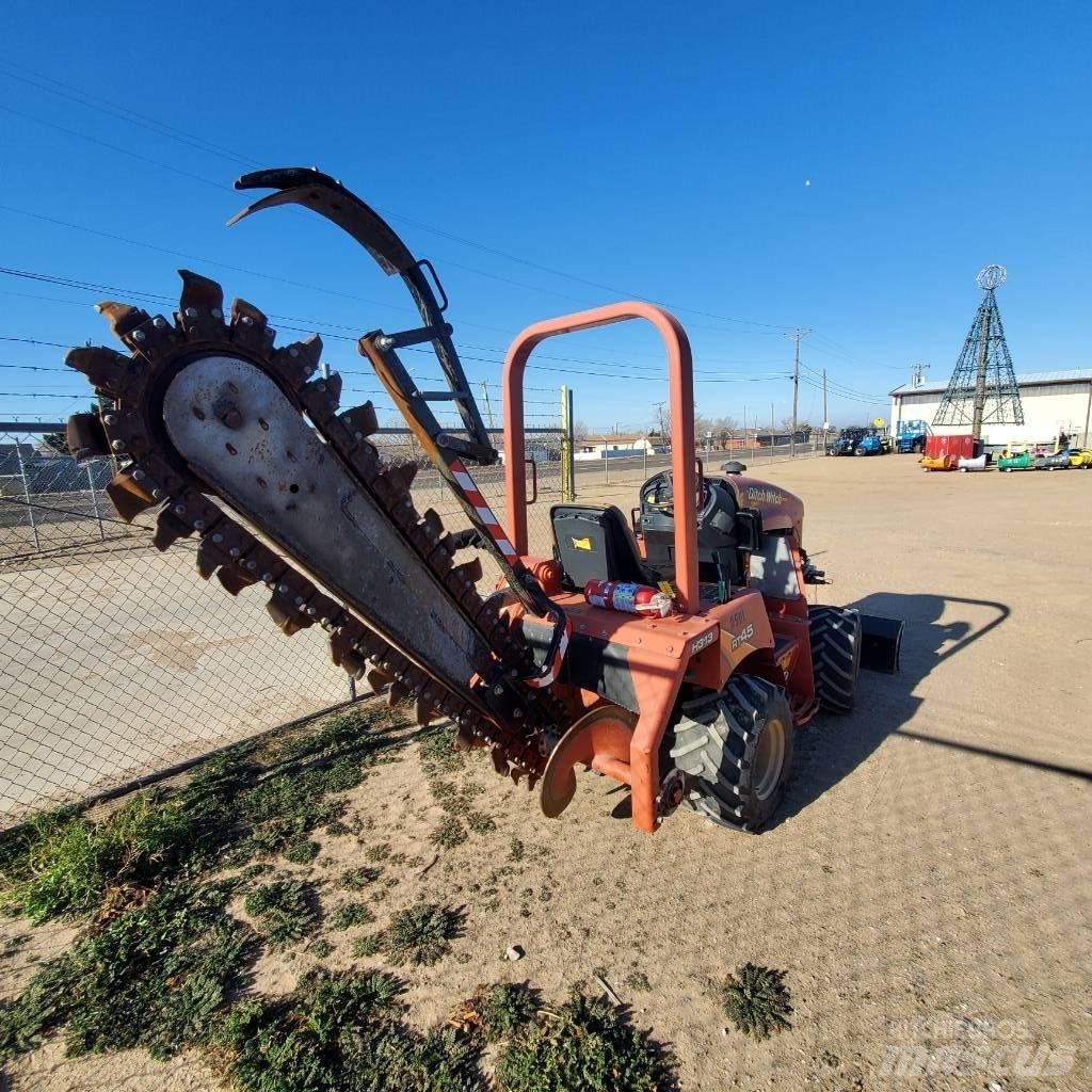 Ditch Witch RT 45 Канавокопачі