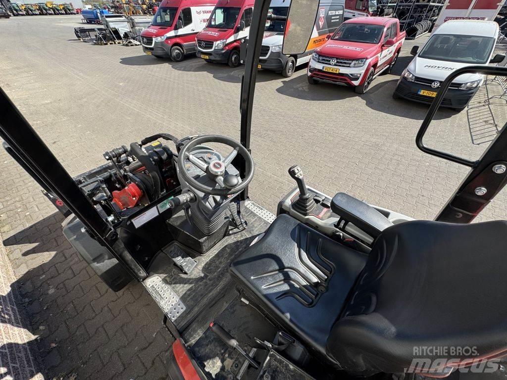 Manitou MLA3 Фронтальні навантажувачі