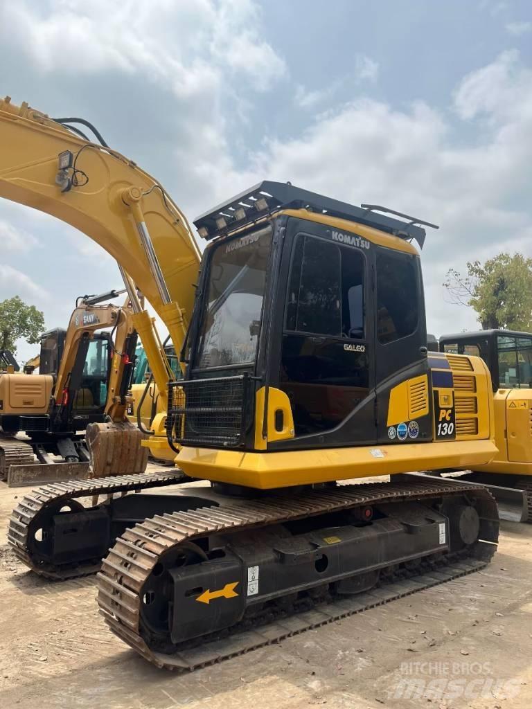 Komatsu PC130 Гусеничні екскаватори