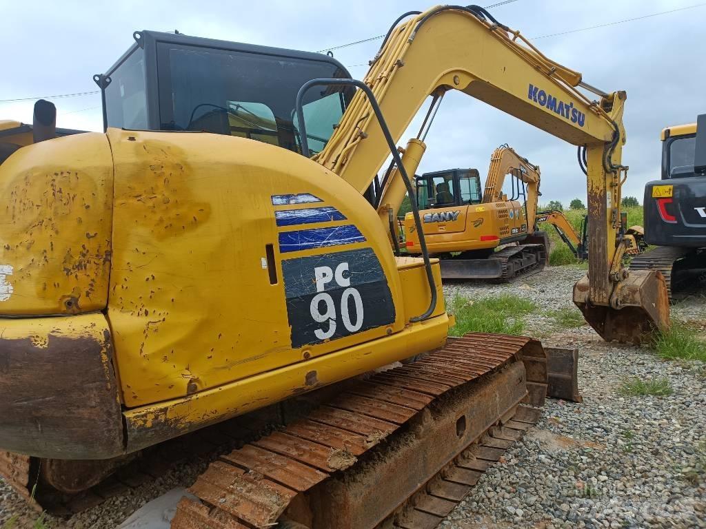 Komatsu PC 90 Гусеничні екскаватори