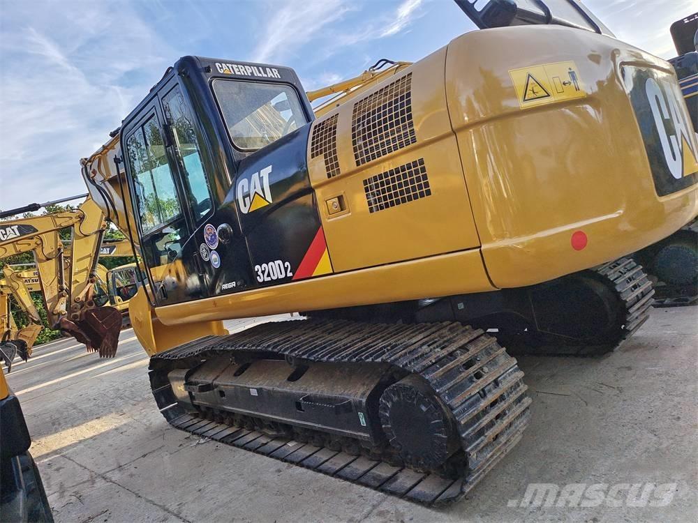 CAT 320 D Гусеничні екскаватори