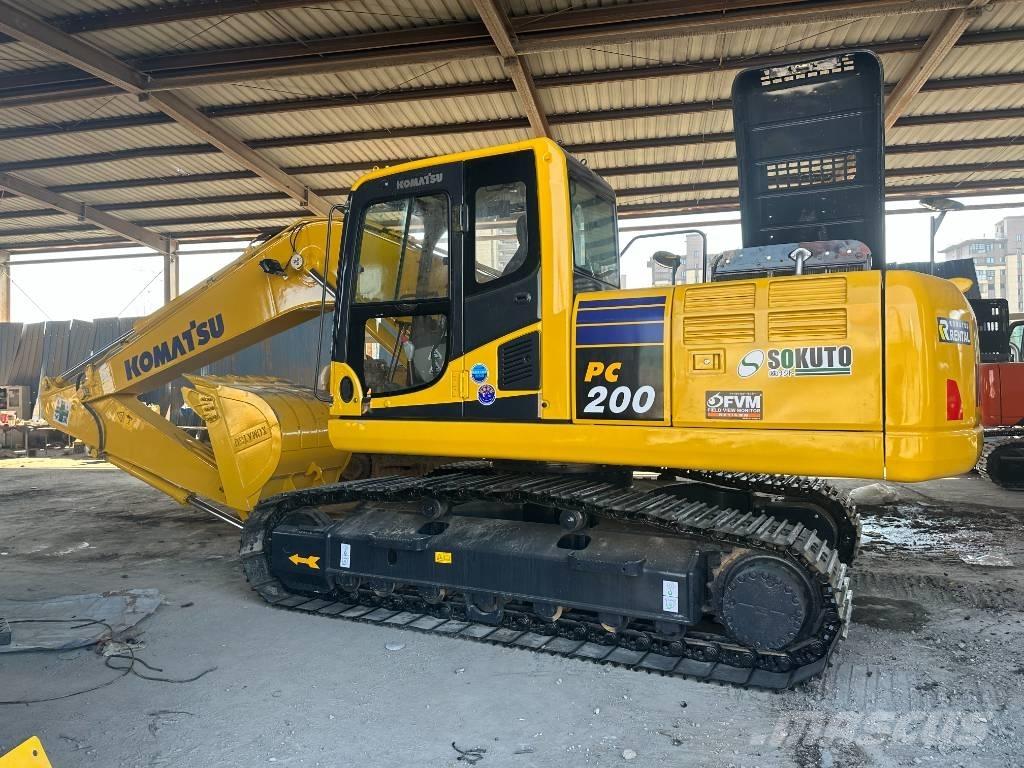 Komatsu PC 200-8 Середні екскаватори 7т. - 12т.