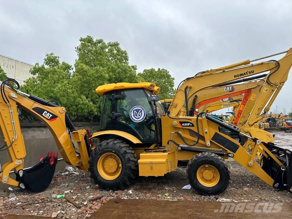 CAT 420 F Екскаватори-навантажувачі
