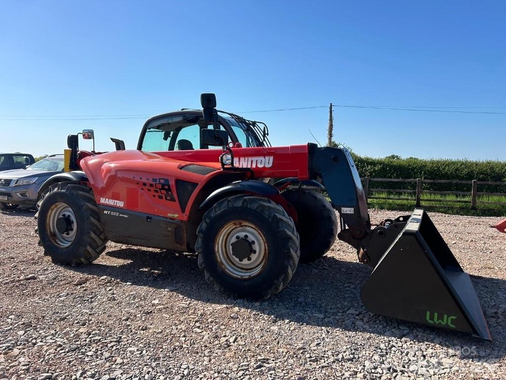 Manitou MT 835 Телескопічні навантажувачі
