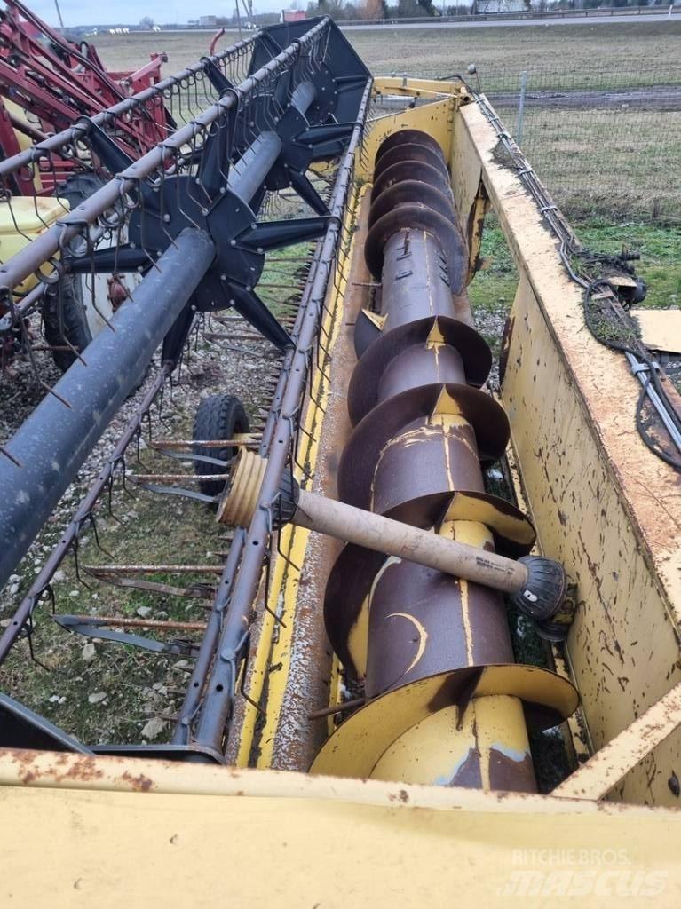 New Holland TX 36 Зернозбиральні комбайни