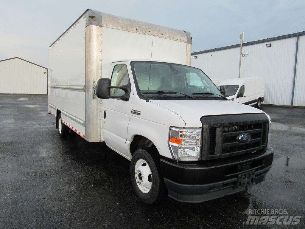 Ford E-350 Фургони