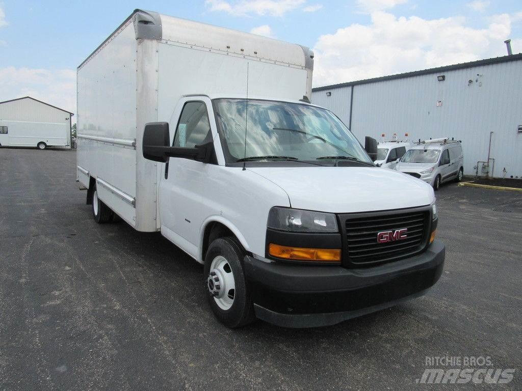 GMC Savana 3500 Фургони