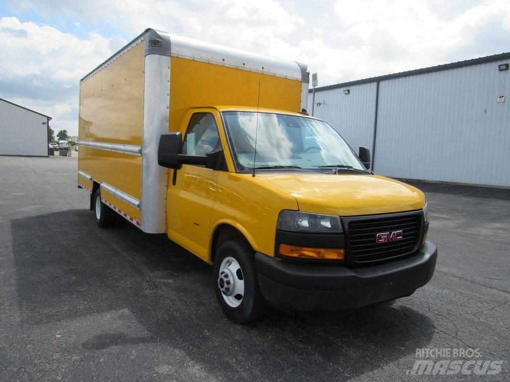 GMC Savana 3500 Фургони