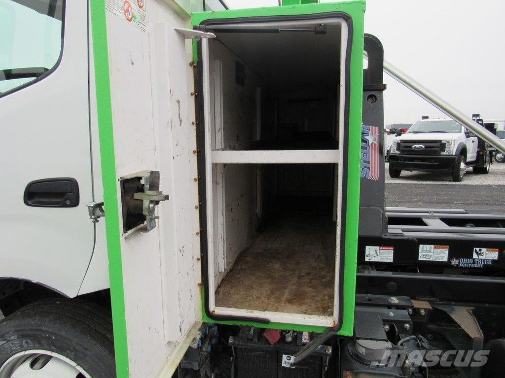 Hino 195 Самоскиди