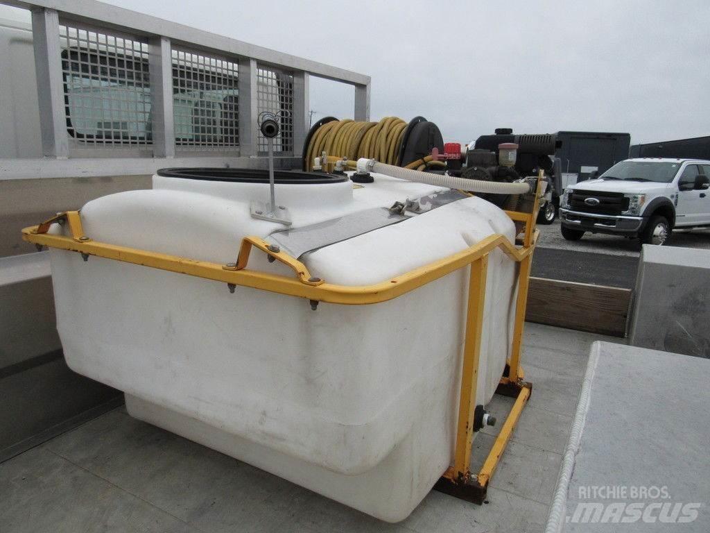 Hino XJC740 Вантажівки-платформи/бокове розвантаження
