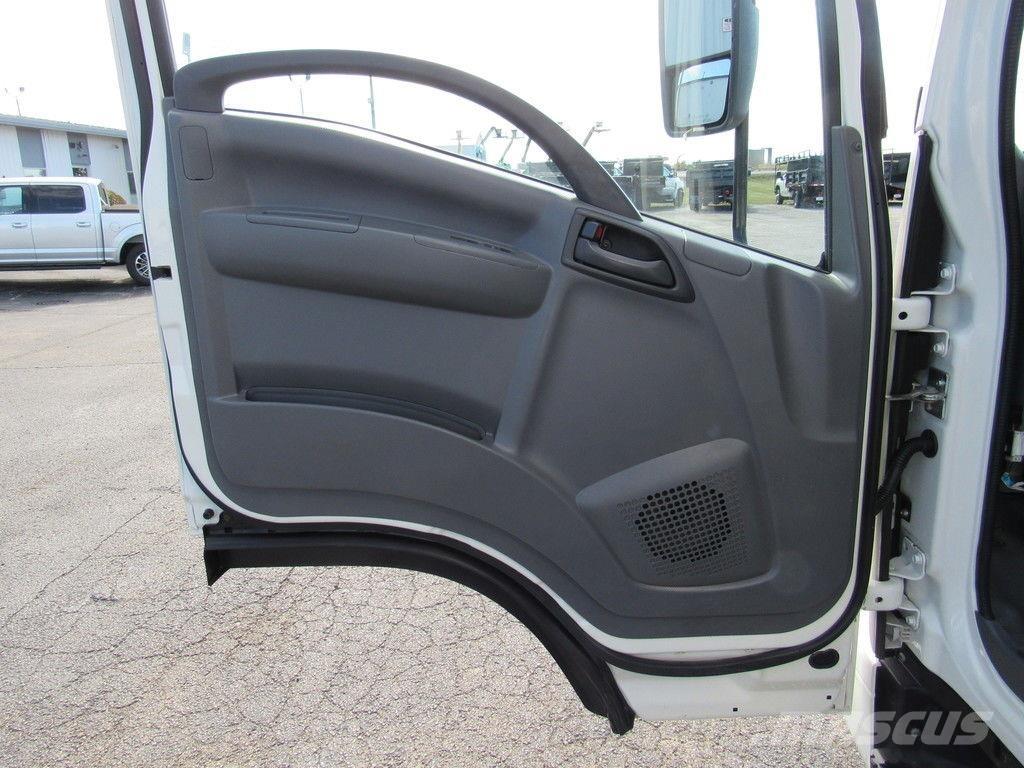 Isuzu NPR HD Фургони