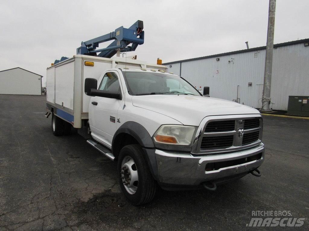RAM 5500 Автовишки на базі вантажівки