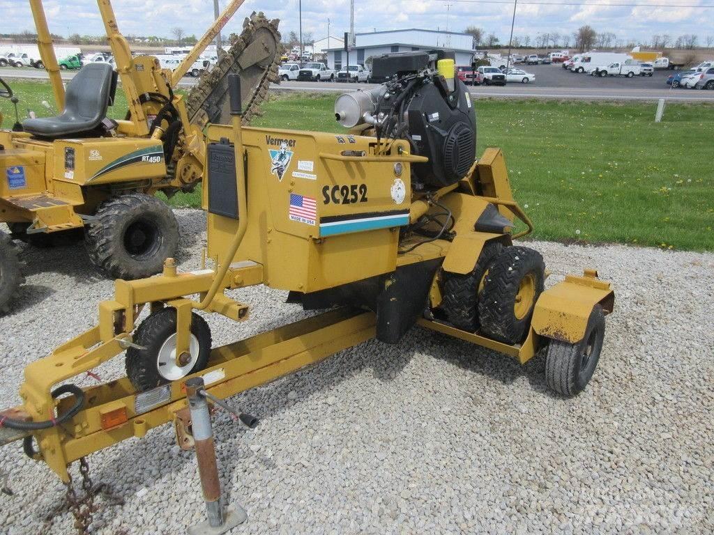 Vermeer SC252 Машини для подрібнення пнів