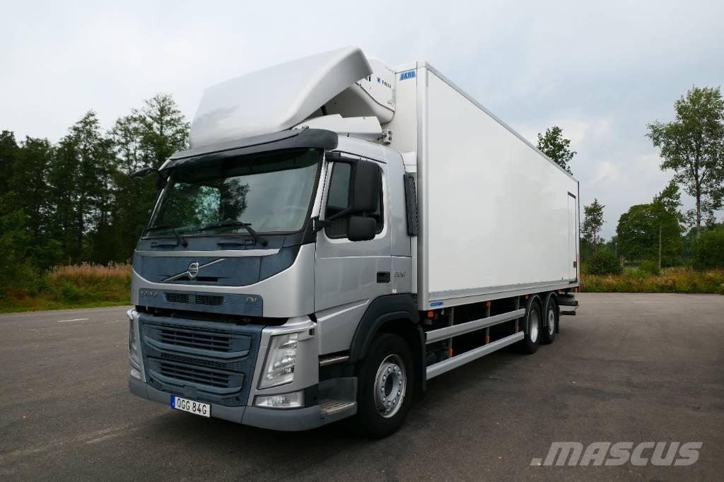 Volvo FM 330 6x2*4 Рефрижератори