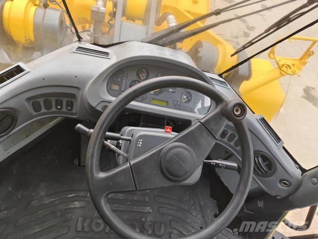 Komatsu WA 470-6 Фронтальні навантажувачі