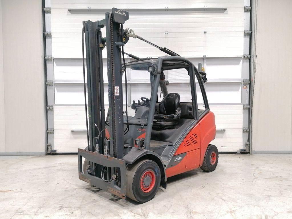 Linde H30D-02 Дизельні навантажувачі