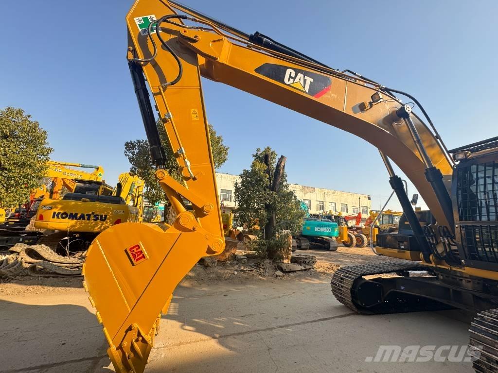 CAT 330 D2 L Гусеничні екскаватори