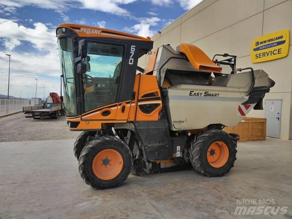 Pellenc 670 OPTIMUN Збиральна машина для винограду