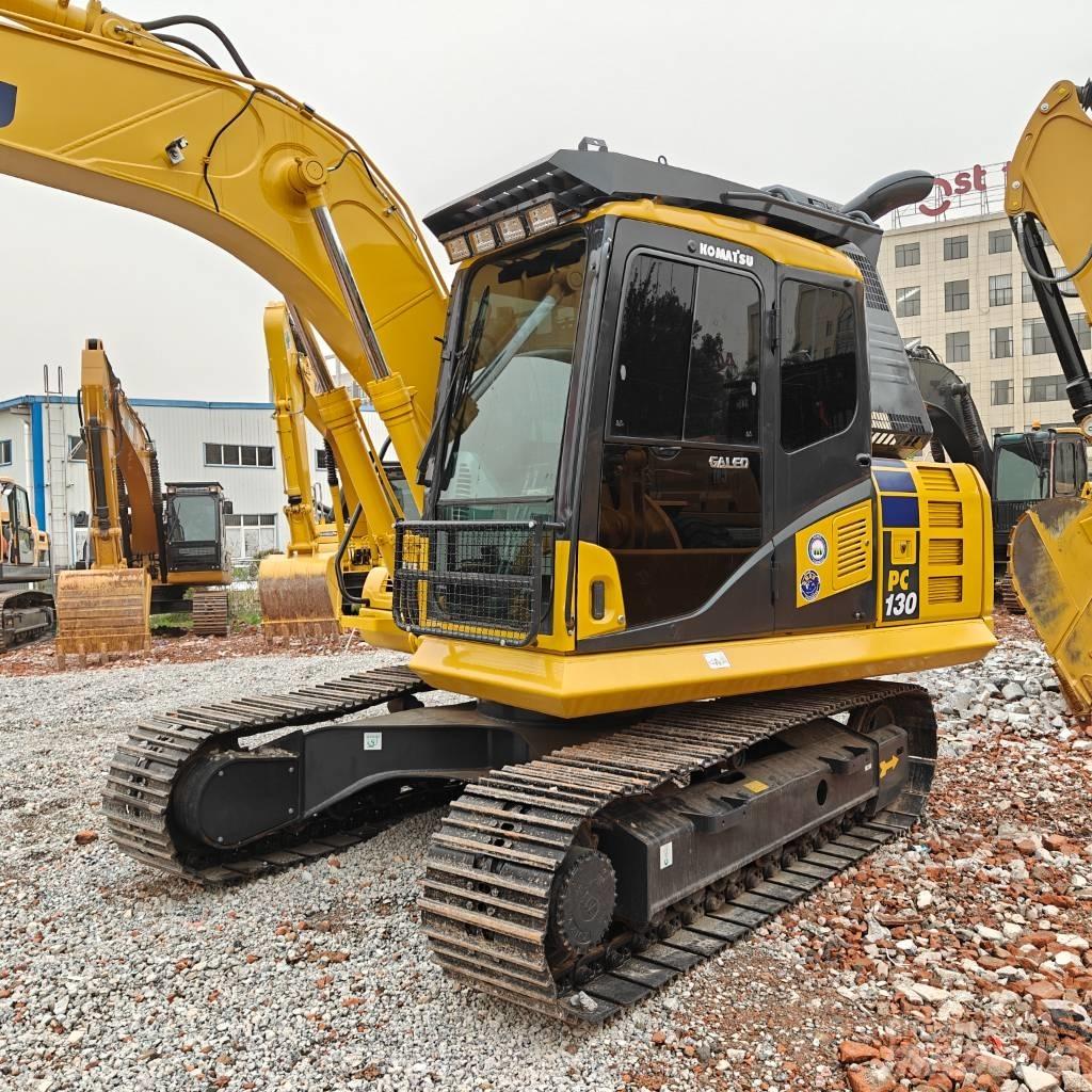 Komatsu 130-7 Гусеничні екскаватори