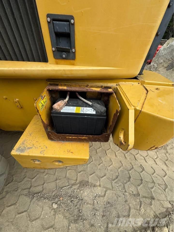 CAT 930 G Фронтальні навантажувачі