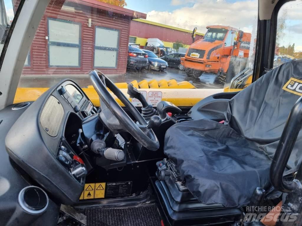 JCB 550-80 Телескопічні навантажувачі