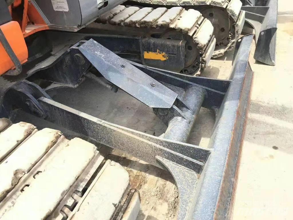 Hitachi ZX75 Гусеничні екскаватори