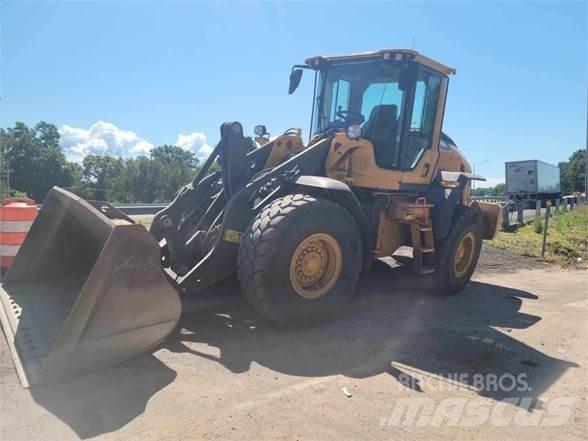 Volvo L70H Фронтальні навантажувачі