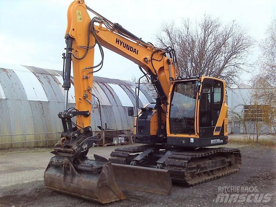 Hyundai HX 130 LCR Гусеничні екскаватори