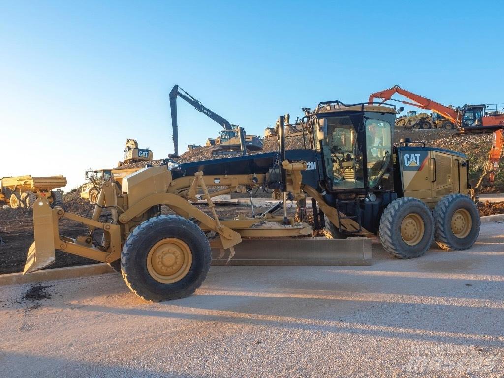 CAT 12 M Грейдери