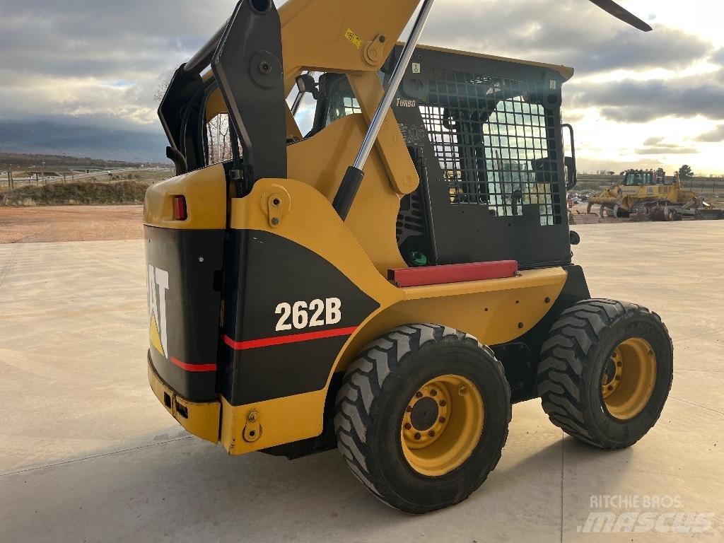 CAT 262 B Міні-навантажувачі