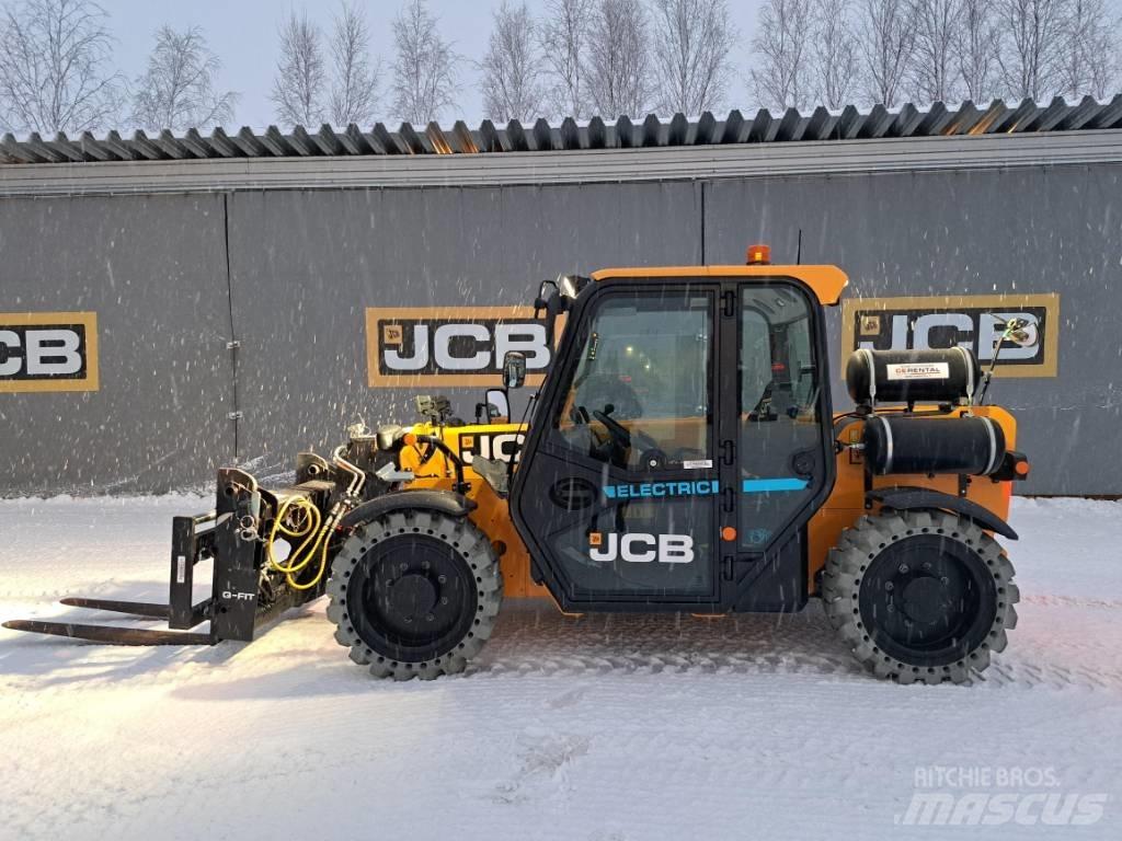JCB 525-60E Телескопічні навантажувачі