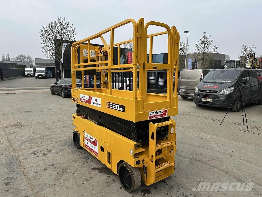 JCB S2032E Інші підйомники і платформи