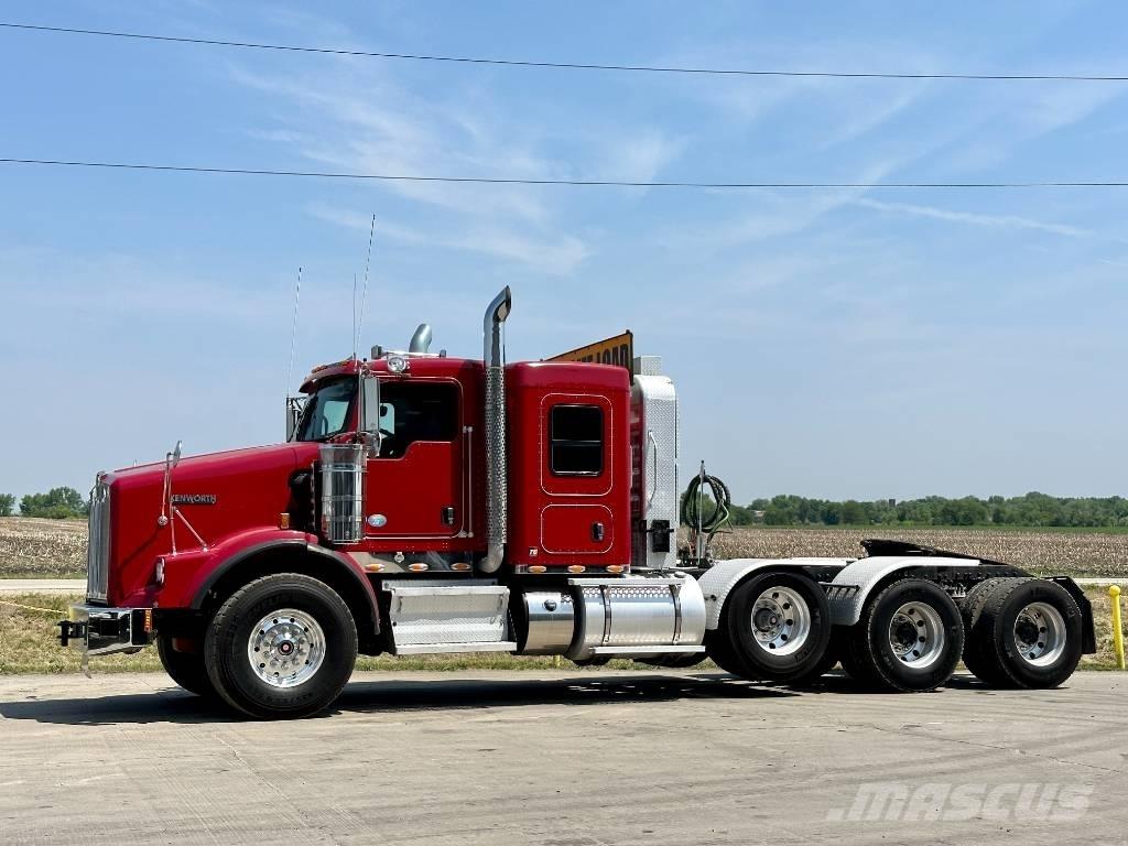Kenworth T 800 Тягачі