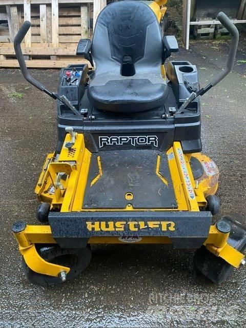 Hustler RAPTOR MOWER Самохідні газонокосарки