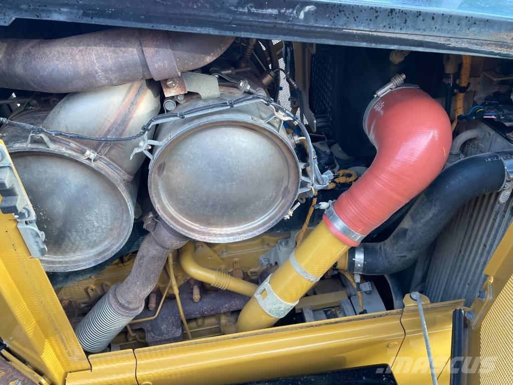 CAT D 5 LGP Гусеничні бульдозери